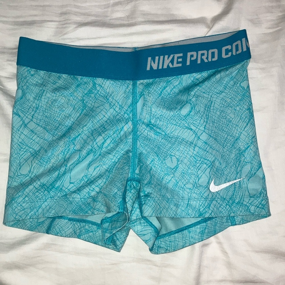 NIKE PRO COMBAT SHORTS SIZE XS